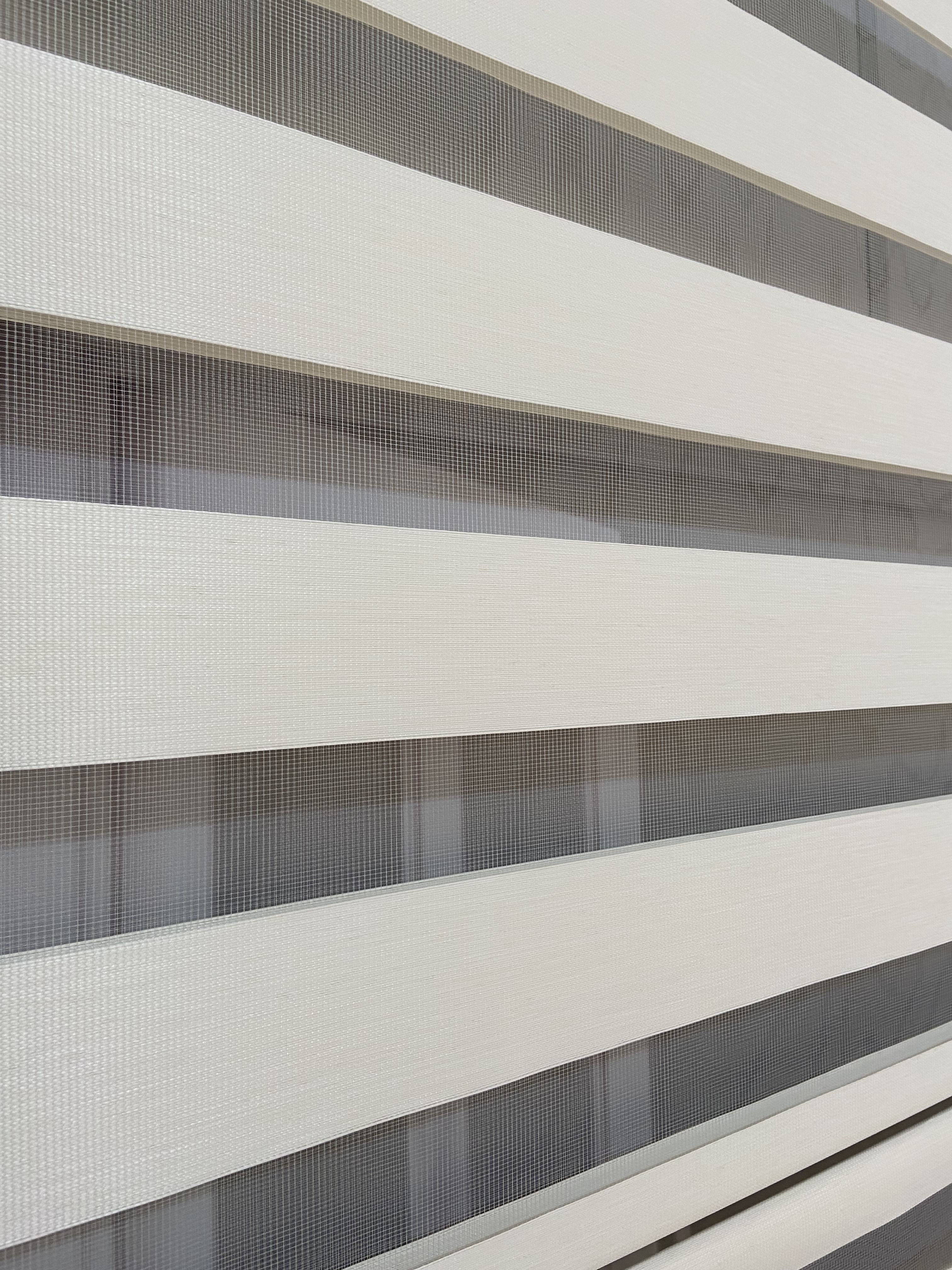 VP912 Bambu Düz Zebra Perde Ekru Etek Dilimli