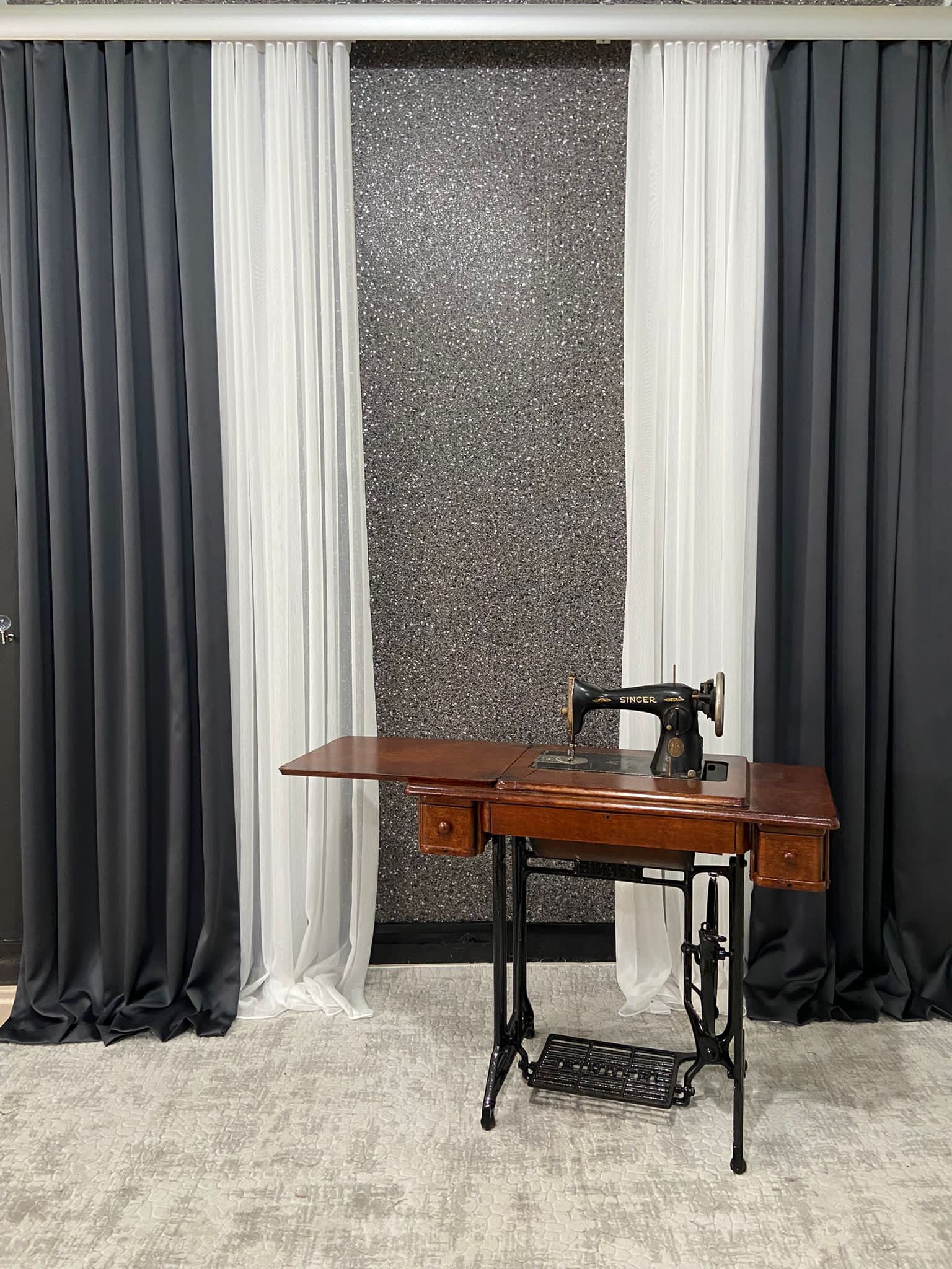 Ekstraforlu Lüx Blackout (Işık Geçirmez) Pilesiz Fon Perde & Güneşlik Tek Kanat Antrasit