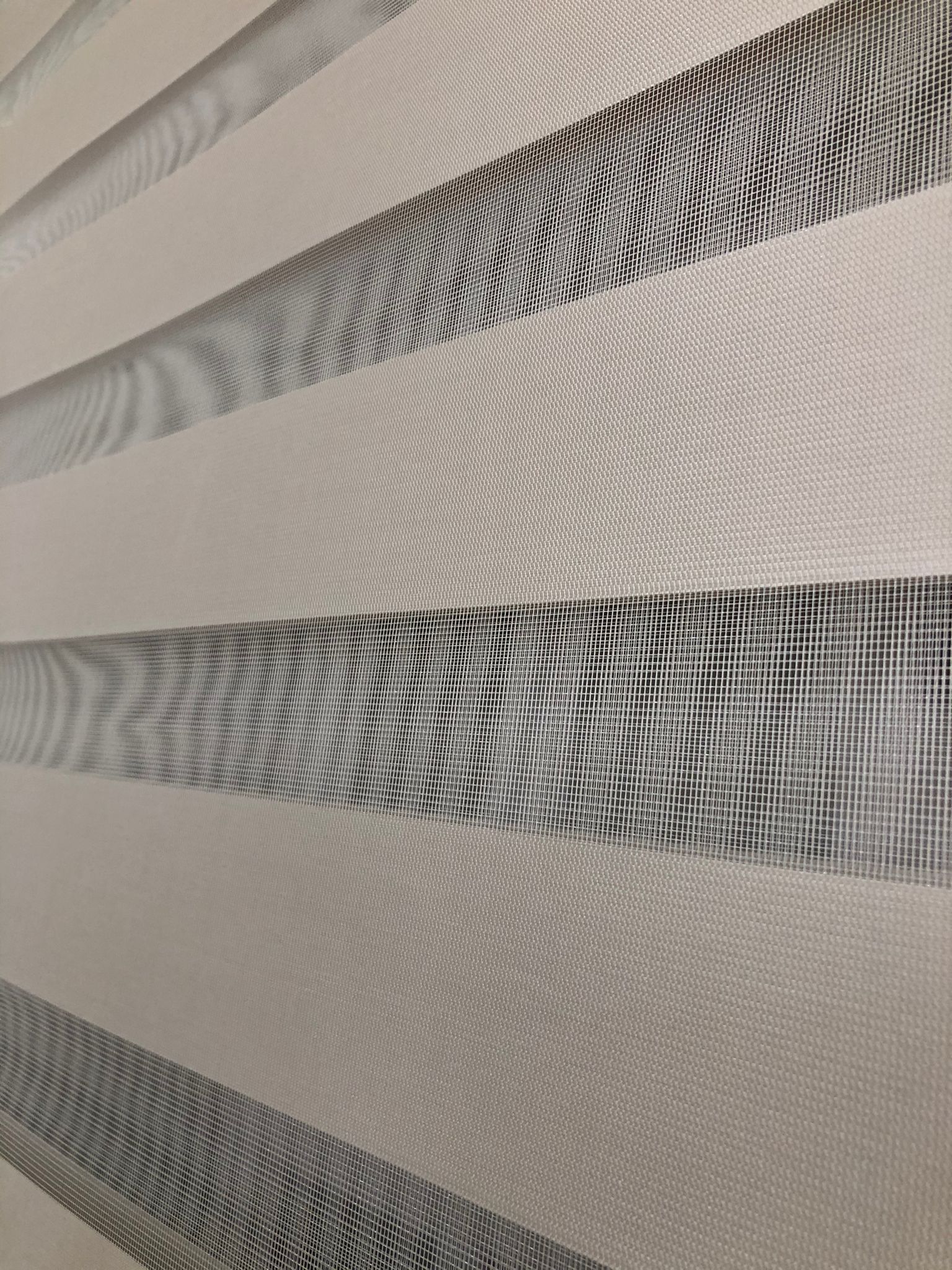 VP705 Düz Lüx Saten Zebra Perde Gri Vizon