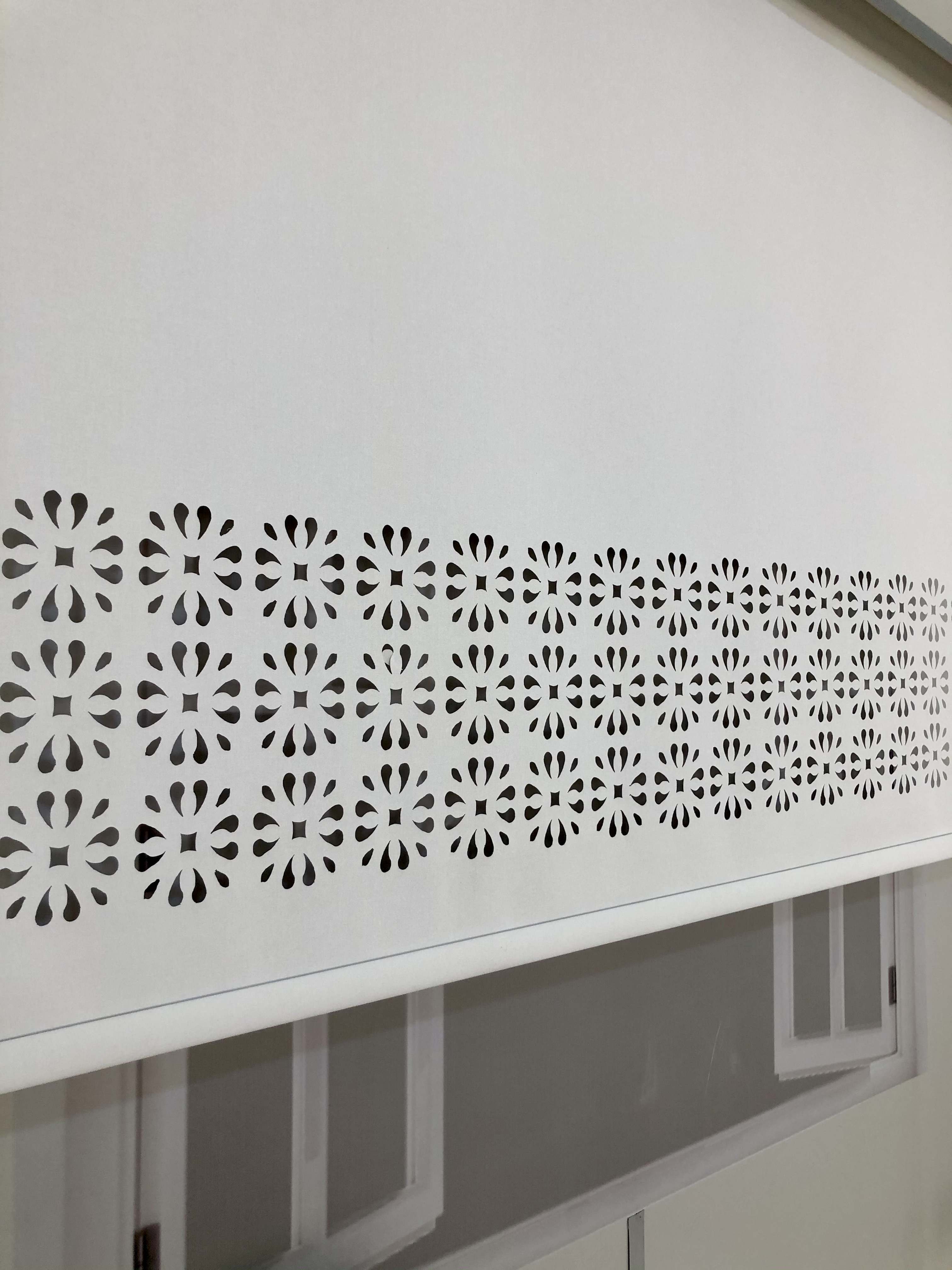 LZR2003 Lazer Kesim Stor Perde Beyaz