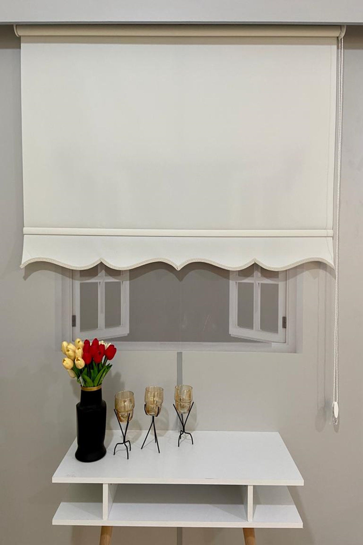 VP2201 Düz Ekru Stor Perde Etek Dilimli